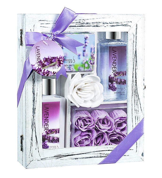 Lavender Spa Gift Set in White Wood Curio